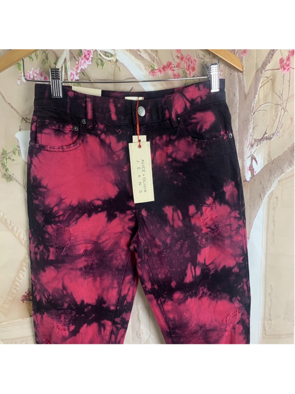 NEW Alice Olivia GENEVIEVE TIE DYE DISTRESSED BAGGY JEANS Size 25 - Picture 3 of 11